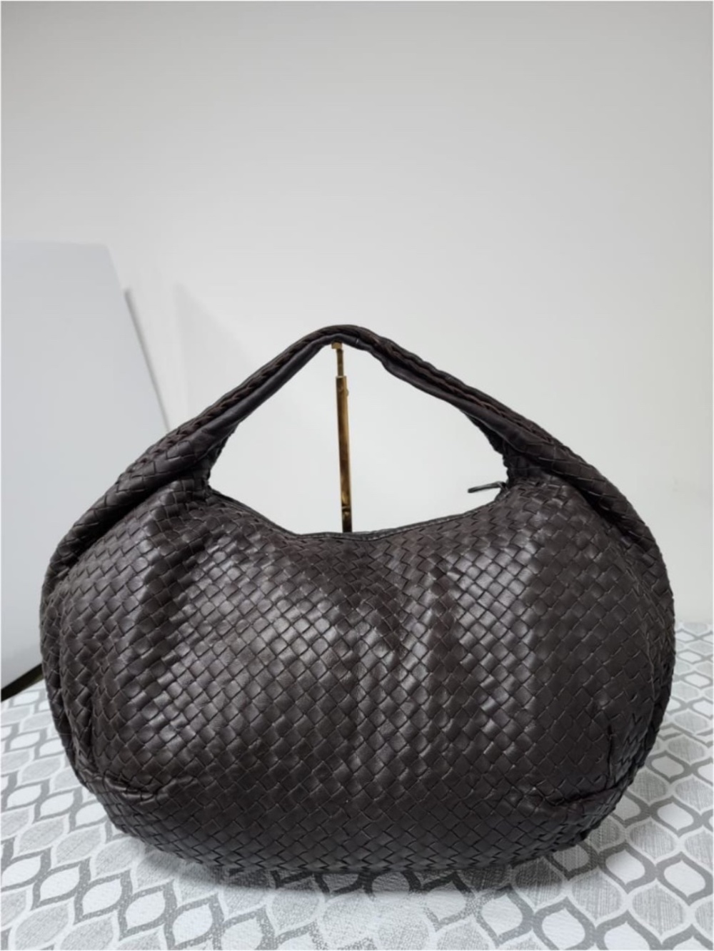 Authentic BOTTEGA VENETA Ebano Intrecciato Woven Nappa Leather Large Belly Hobo